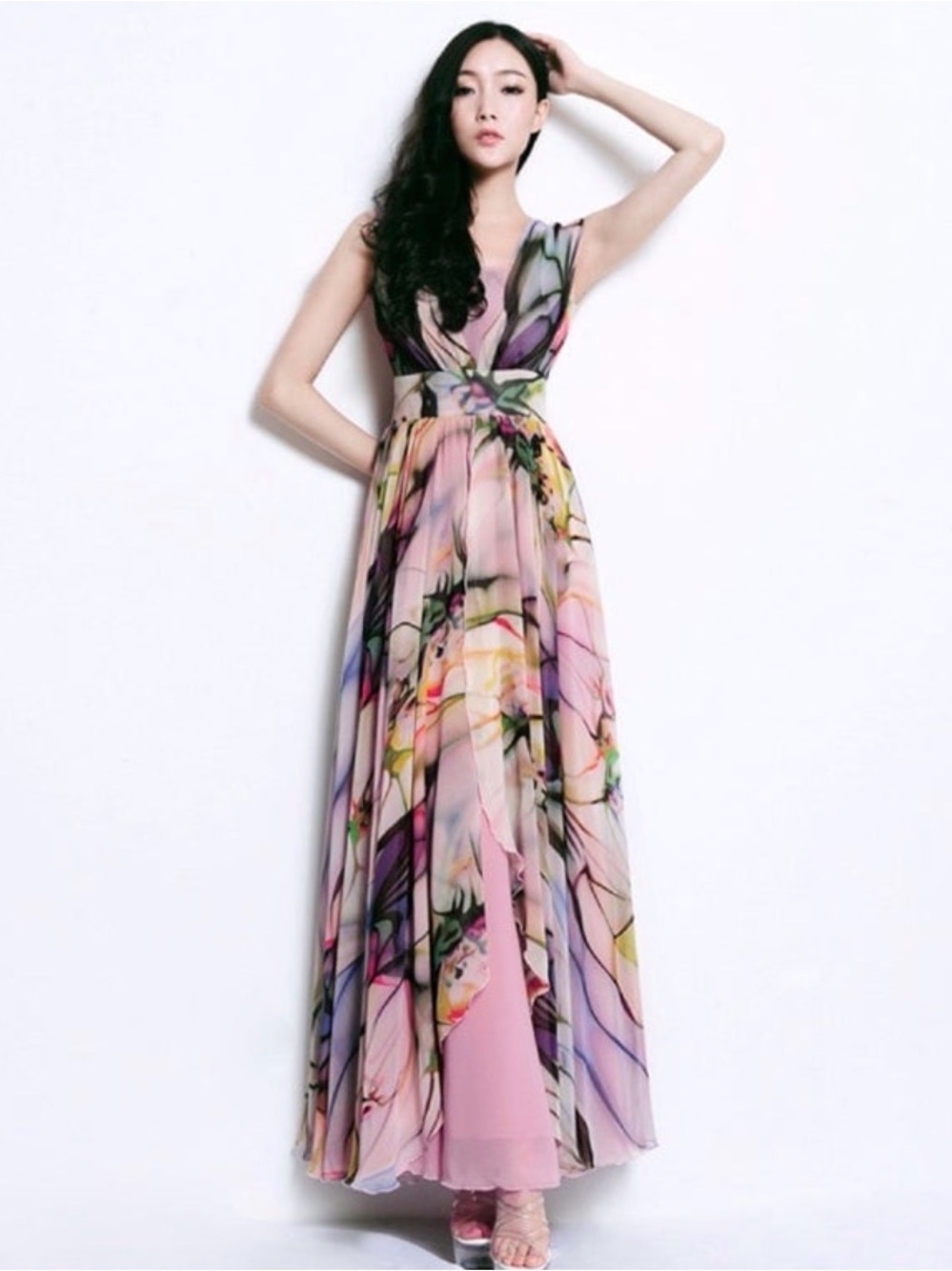 Vicky and Lucas NWT Abstract Ruffle Tulip Maxi Dress.